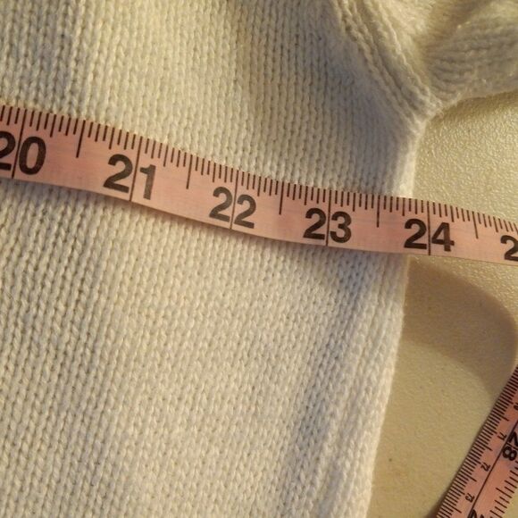 Kobe White Snowflake sweater Granny Chic Cottagecore - Picture 3 of 5